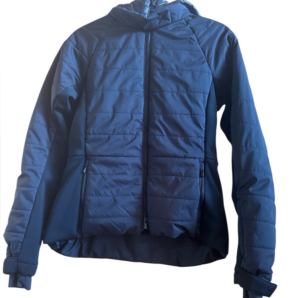 Athleta Women’s Navy Black Primaloft Quilted Jacket Hooded Size Small *belt flaw